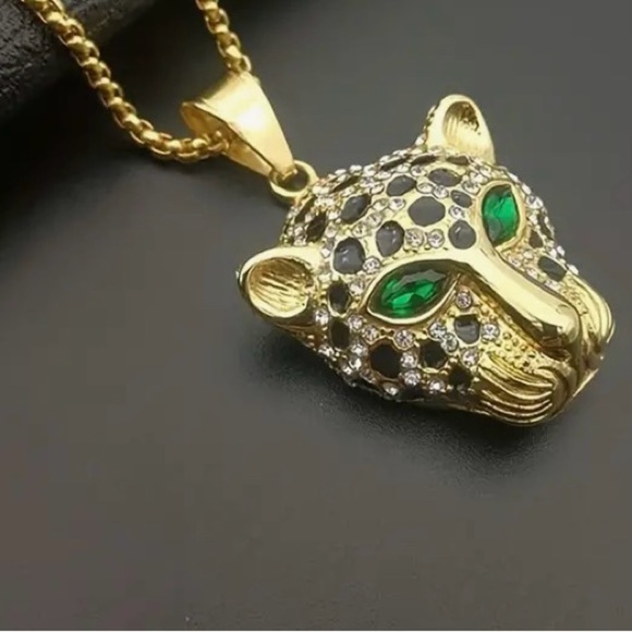 Leopard Head Pendant On 23” Chain - Picture 3 of 4